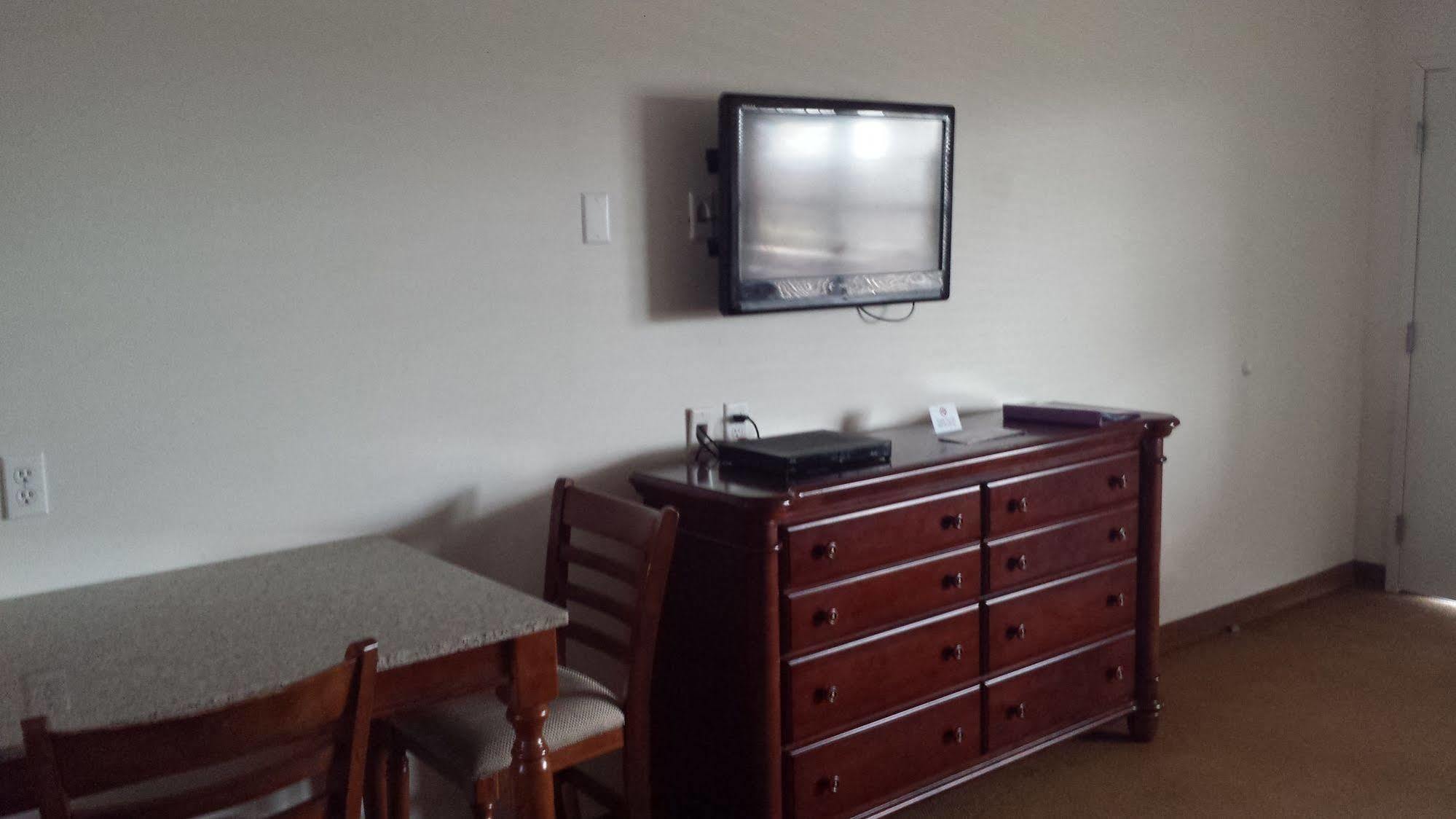 Shore Stay Suites Cape Charles Exterior foto